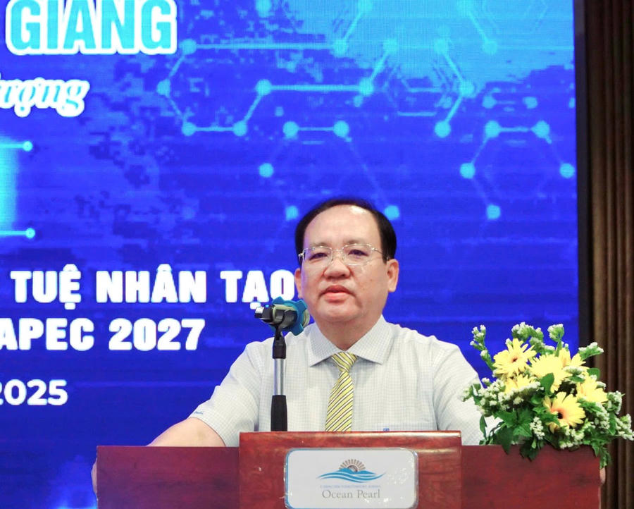 Ông Nguyễn Thanh Phong - Phó Chủ tịch UBND tỉnh Kiên Giang phát biểu