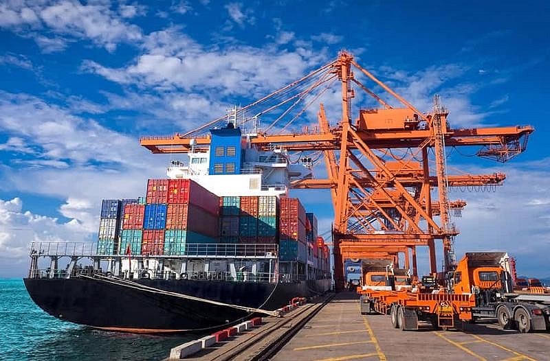 Tổng kim ngạch xuất, nhập khẩu năm 2024 đạt kỷ lục gần 800 tỷ USD. (Ảnh minh hoạ)