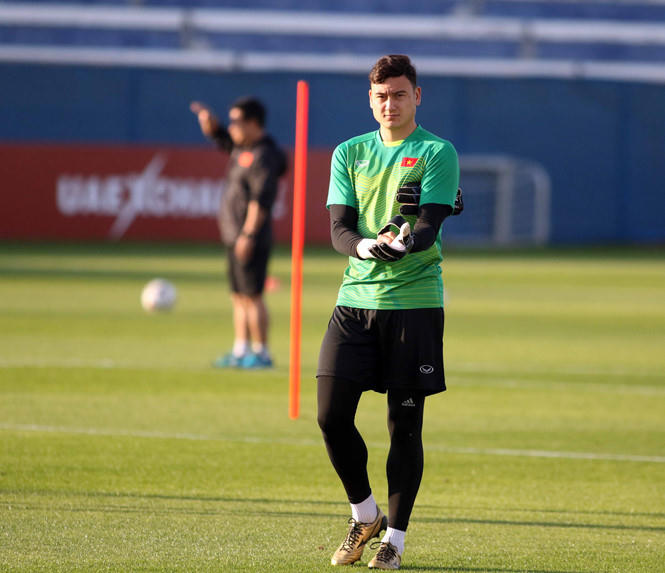 Văn Lâm tại Asian Cup 2019.