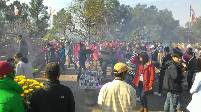 Huế: Người dân phải