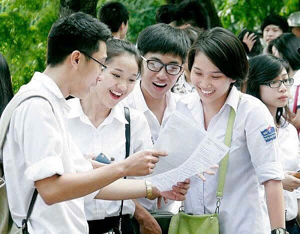 Gần 20 đại học ở Hà Nội bắt đầu nhận hồ sơ xét tuyển học bạ (Ảnh minh họa).