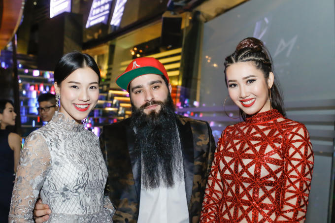 Chi Pu, Hoàng Oanh đọ dáng cùng siêu mẫu Coco Rocha