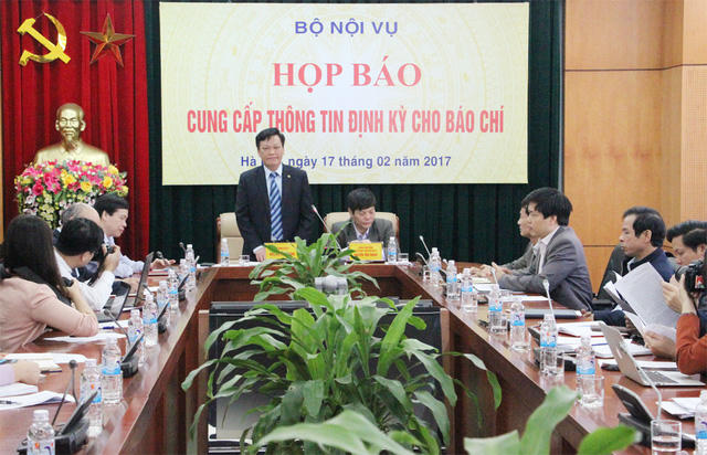 Quang cảnh buổi họp báo tại Bộ Nội vụ.