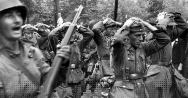 tu binh phat-xit duc cuoi cung an nau 40 nam tai my hinh anh 2