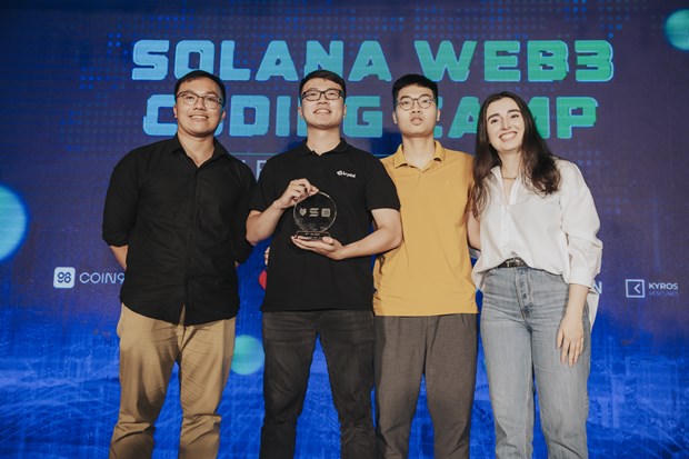 Đội Maius Pay đạt giải nhất cuộc thi Solana Coding Camp. (Ảnh: Ban tổ chức)