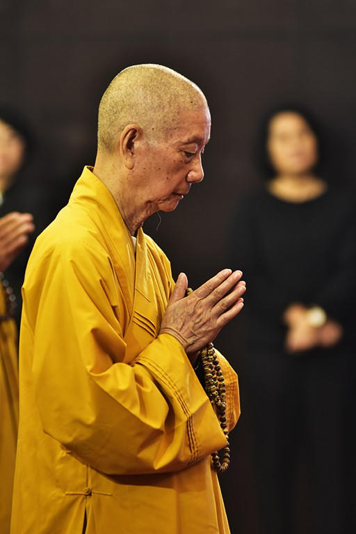 Hòa thượng Thích Trí Quảng, Trưởng ban Trị sự Giáo hội Phật giáo Việt Nam TPHCM vào viếng Chủ tịch nước