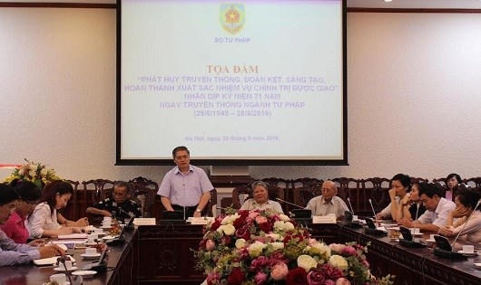 Tự h&agrave;o truyền thống 71 năm trưởng th&agrave;nh của ng&agrave;nh Tư ph&aacute;p