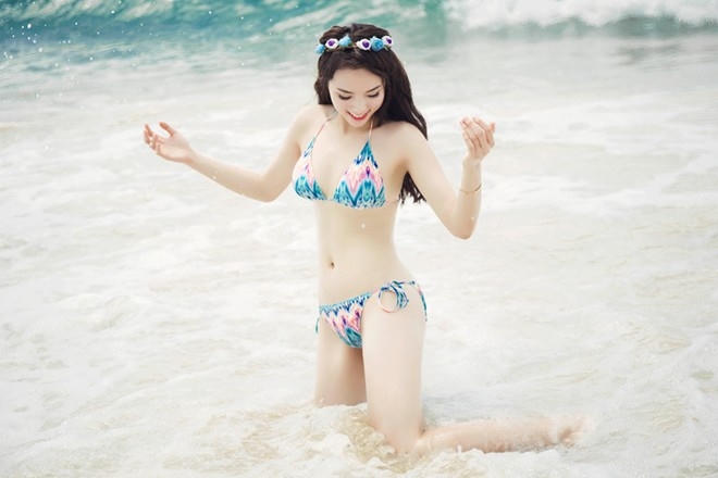 Hoa hậu 20 tuổi cho biết cô vẫn chưa sẵn sàng với tình yêu dù đã có những rung động
