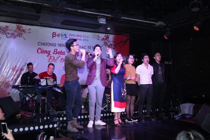 “Cùng Beta gắn kết – Để trẻ em có Tết” là chương trình từ thiện được Công ty Cổ phần Beta Media tổ chức, với hy vọng hỗ trợ các trẻ em nhỏ tại Viện Huyết học – Truyền máu Trung Ương được đón một cái Tết đầy đủ hơn.