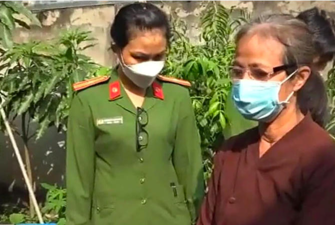 Chủ khu đất nơi tự xưng là Tịnh Thất Bồng Lai, Cao Thị Cúc tại thời điểm bị bắt giữ.