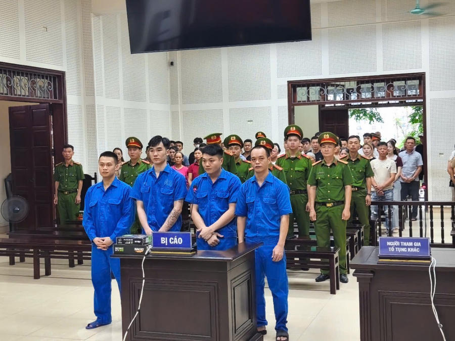Tổ chức cho người Trung Quốc xuất cảnh trái phép, 4 bị cáo lĩnh án tù.