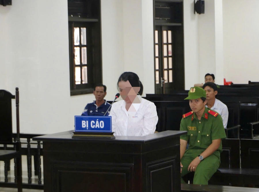 Bị cáo Lê Thị Ngân tại phiên tòa xét xử sơ thẩm.