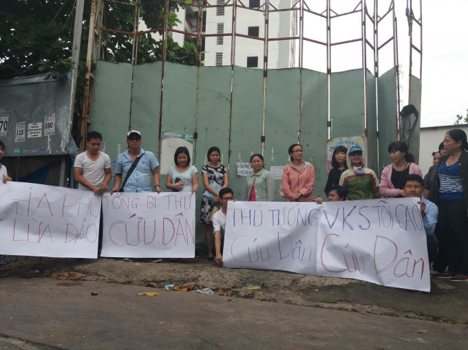 Nạn nhân đến kêu cứu tại dự án Gia Phú.