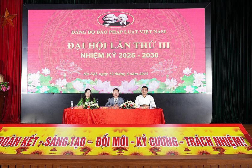 Phiên trù bị Đại hội Đảng bộ Báo Pháp luật Việt Nam lần thứ III, nhiệm kỳ 2025 - 2030. (Ảnh: Phương Mai)