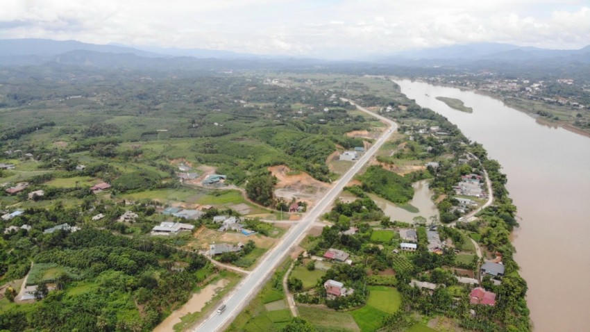 Đường nối tỉnh lộ 163 với đường cao tốc Nội Bài - Lào Cai.