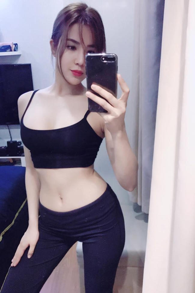 Ngoài chế độ ăn uống khoa học, diễn viên "Vệ sĩ Sài Gòn" còn tích cực tập gym để có hình thể chuẩn.