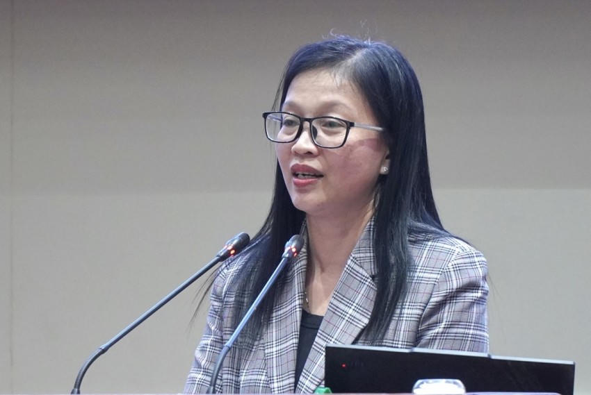 Bà Nguyễn Thị Kim Tuyến - Trưởng Ban Tuyên giáo và Dân vận Tỉnh ủy Đồng Tháp phát biểu tại hội nghị. Ảnh: Kim Ngân