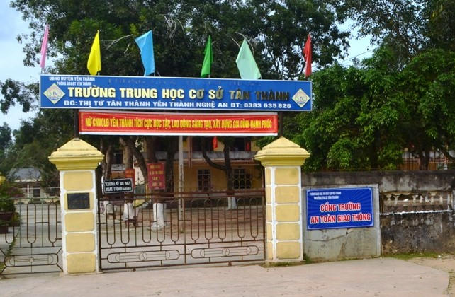 Trường THCS Tân Thành nơi xảy ra sự việc.