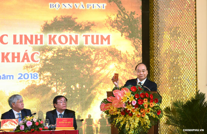 Thủ tướng Nguyễn Xuân Phúc phát biểu tại Hội nghị.