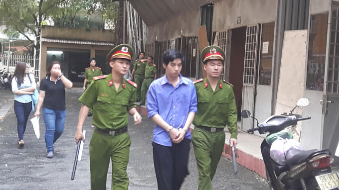 Giết người đồng tính, Tây lĩnh án chung thân.