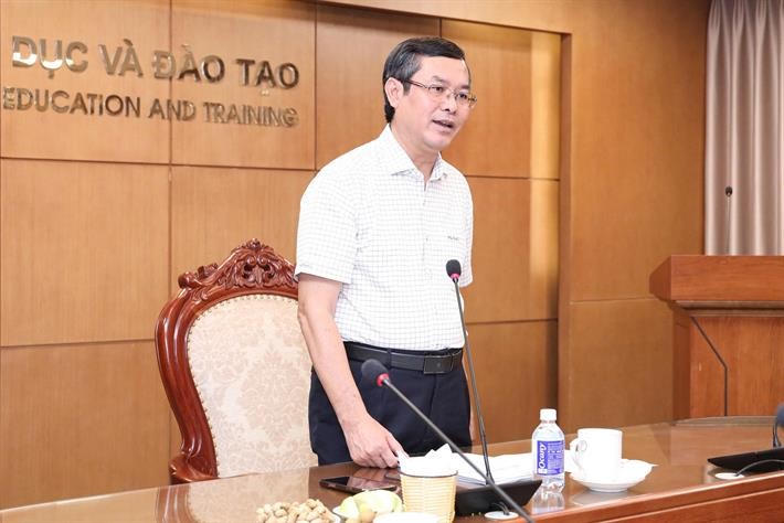 Thứ trưởng Bộ GDĐT Nguyễn Văn Phúc phát biểu tại hội nghị. (Ảnh: moet.gov.vn)