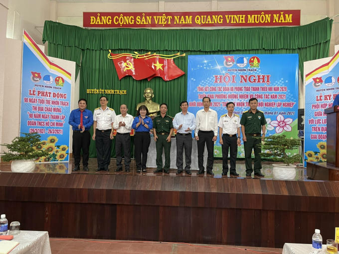 hoi nghi