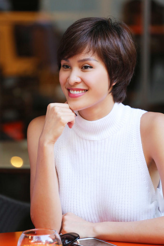 Nathan Lee lần đầu giới thiệu