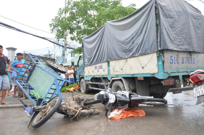 Hiện trường vụ tai nạn liên hoàn