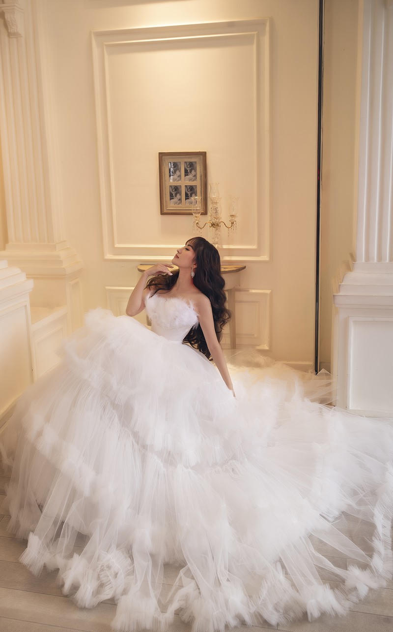 khanh thi tre dep bat ngo sau khi giam can khien phan hien tu ti hinh 14