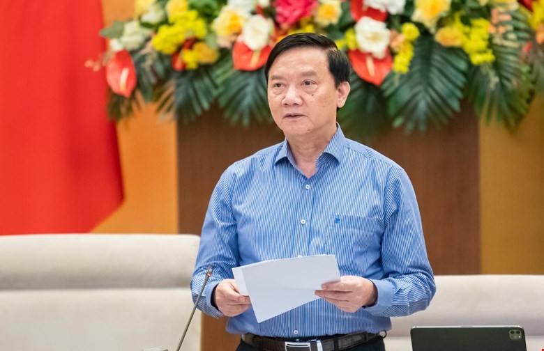 Phó Chủ tịch Quốc hội Nguyễn Khắc Định phát biểu kết luận phiên họp. Ảnh: VGP