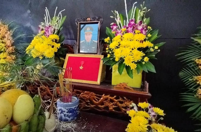 Phi công hy sinh khi bay huấn luyện được cấp bằng