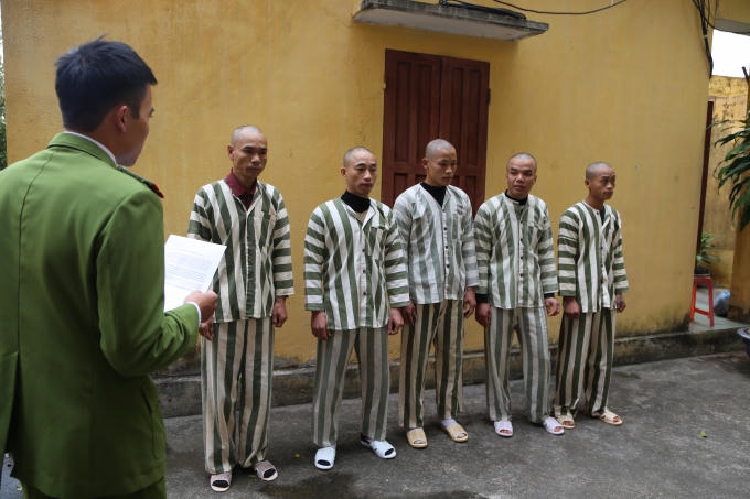 Các đối tượng tại cơ quan Công an.