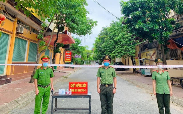 Tìm hiểu pháp luật trong phòng, chống dịch COVID-19” ở Hà Tĩnh