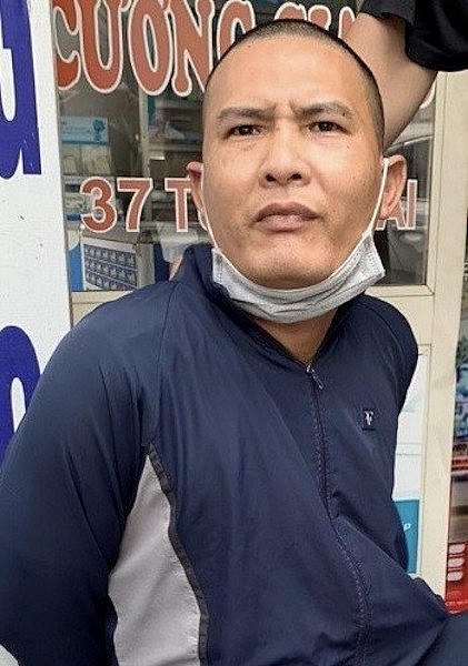 Bắt giữ "con nghiện" cướp giật điện thoại.