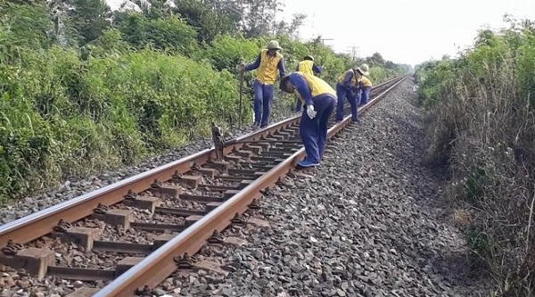 Đường sắt đóng băng, hàng nghìn lao động thất nghiệp, bỏ việc