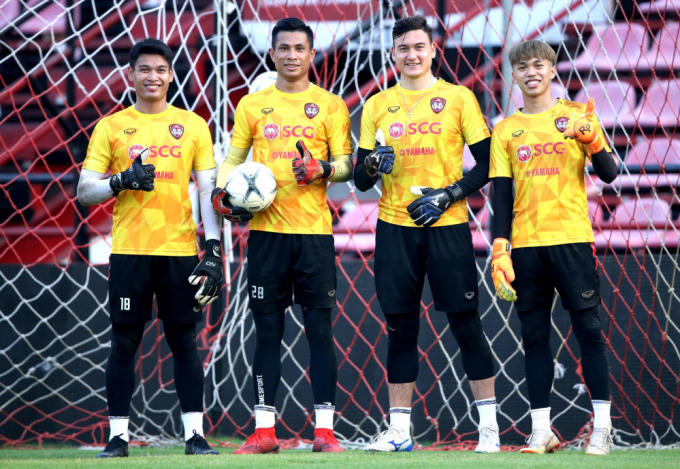 Văn Lâm sẽ chơi tốt ở Thái Lan?