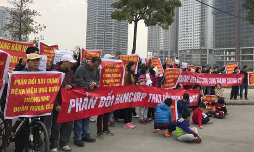 Tình trạng tranh chấp diễn ra tại nhiều chung cư Hà Nội.