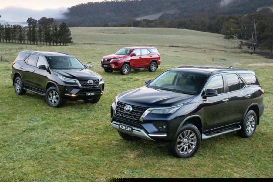 Toyota Hilux và Fortuner 2021 đồng loạt được nâng cấp thêm nhiều trang bị.