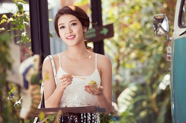 Chỉ còn chưa đầy 3 ngày nữa là sinh nhật  20 tuổi của Á hậu. Ảnh: Internet
