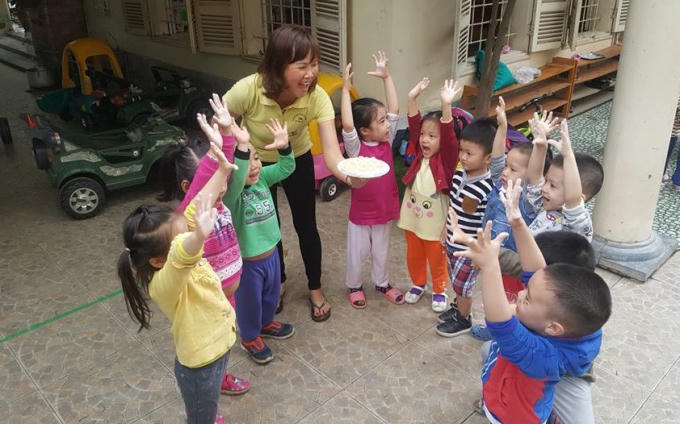 Cô Dung cho biết, những tiết học ngoại khóa như thế này rất cần thiết cho sự phát triển của trẻ nhỏ.