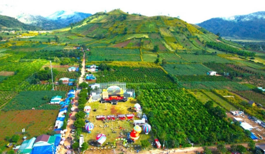 Núi lửa Chư Đang Ya vào hội