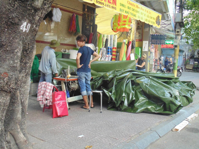 Vỉa hè quận 1 'đâu lại vào đấy' sau những ngày ra quân rầm rộ