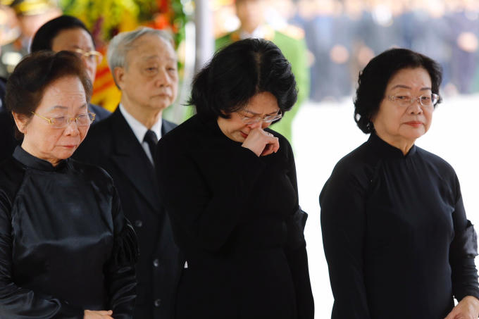 Nhiều đoàn khách trong nước và Quốc tế viếng Chủ tịch nước Trần Đại Quang