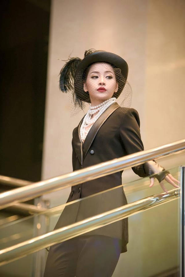 Dưới sự hỗ trợ của ekip chuyên nghiệp, Chipu lột xác hoàn toàn. Ảnh: Internet