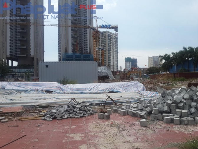 Được biết, do xây dựng không phép nên dự án này đã bị đình chỉ thi công và xử phạt 50 triệu đồng.