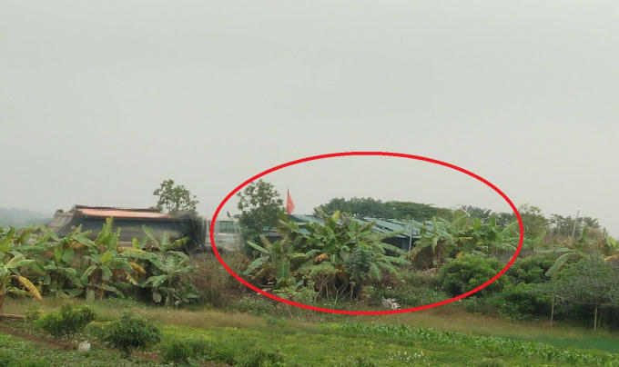 Nhiều công trình được xây dựng kiên cố tại các bãi tập kết.