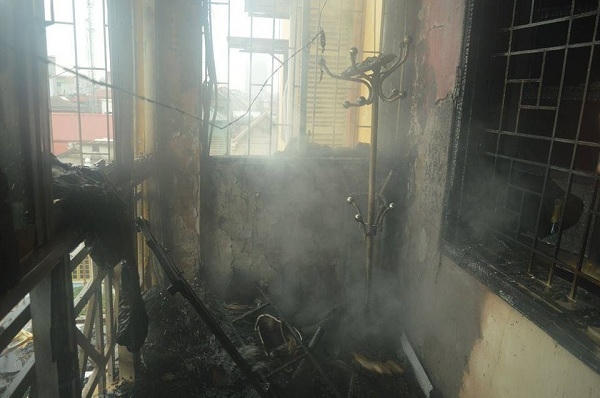 Cảnh tượng bên trong vụ hỏa hoạn kinh hoàng.