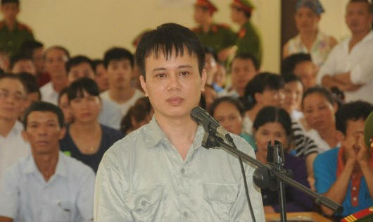 Bị cáo Nguyễn Văn Thuyết.