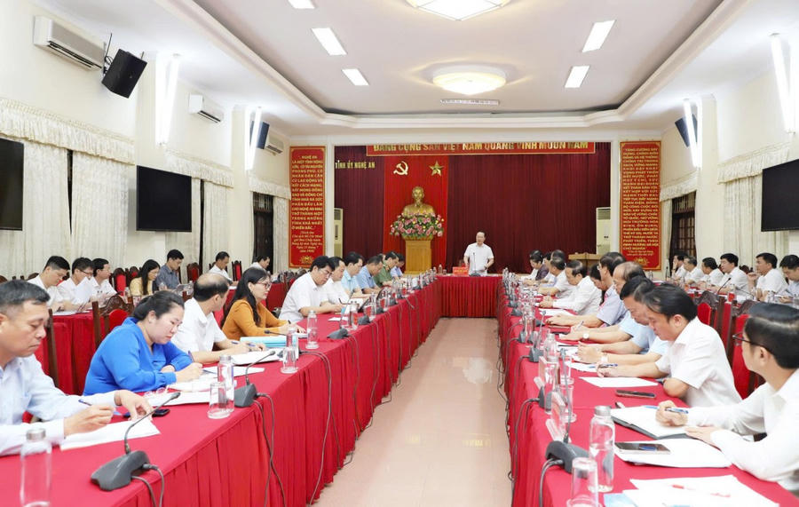 Nghệ An tích cực thực hiện Chương trình xây dựng, sửa chữa nhà cho người có công, người nghèo.