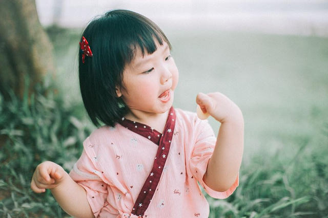 Nét hồn nhiên, ngây thơ pha chút nhí nhố của Tép khiến người xem phải bật cười, thích thú.